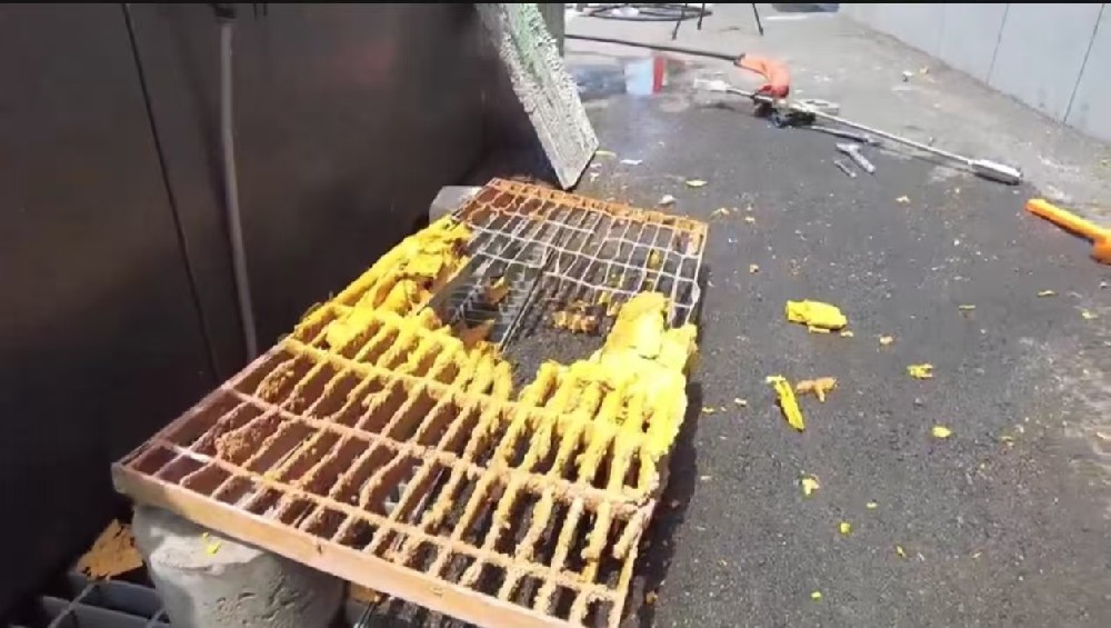 清理噴漆格柵